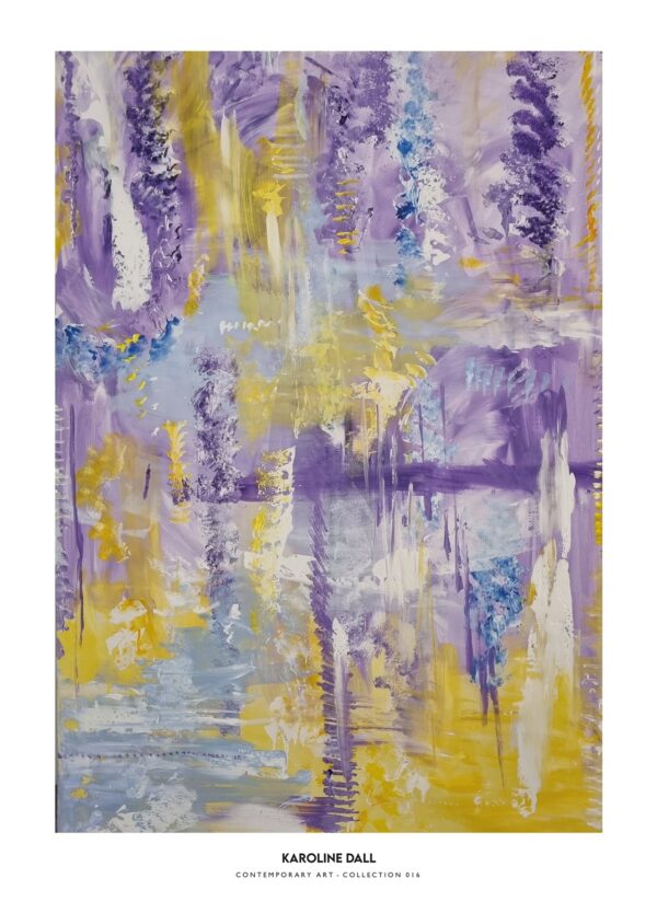 Karoline Dall plakat i farverne gul, lilla, blå og grå med en hvid ramme omkring motivet.